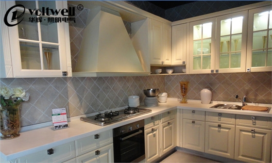 如何給母親營造一個“亮”漫滿屋