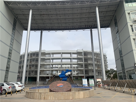 1 江蘇省啟東實(shí)驗(yàn)小學(xué).jpg 1 江蘇省啟東實(shí)驗(yàn)小學(xué).jpg