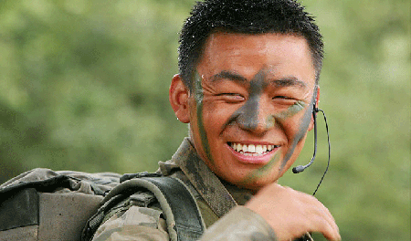 光輝照明分享從《士兵突擊》經(jīng)典臺詞學管理 光輝照明分享從《士兵突擊》經(jīng)典臺詞學管理