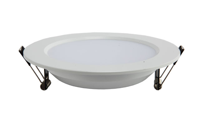 華輝照明LED筒燈驅(qū)動為恒流隔離外置驅(qū)動，便于安裝維護，與光源板實現(xiàn)完美匹配。