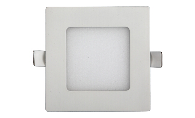 華輝照明產(chǎn)品有：面板燈,led面板燈,面板燈廠家,直發(fā)光面板燈，側(cè)發(fā)光面板燈高P無頻閃LED面板燈，光效均勻、柔和，無眩光。