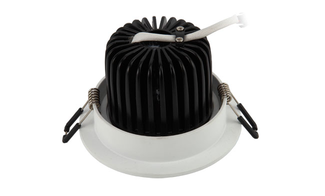 華輝照明LED嵌燈底部 華輝照明LED嵌燈底部