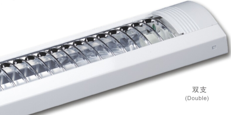 華輝照明日光燈支架，led燈管支架，一體化支架，燈管支架廠家廣泛應(yīng)用于寫字樓、辦公室、會議室等各類室內(nèi)照明工程。