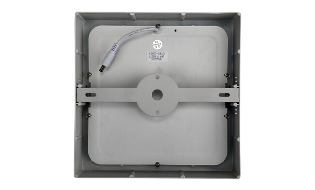 華輝照明成立于1987年，是一家專業(yè)生產(chǎn)面板燈,led面板燈,面板燈廠家,直發(fā)光面板燈，側發(fā)光面板燈的大型企業(yè)。