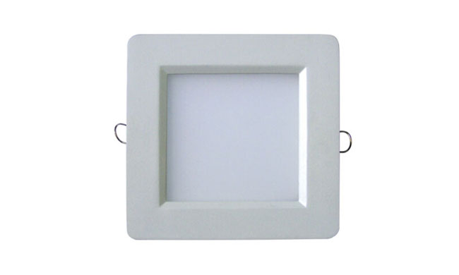 華輝照明產(chǎn)品有：面板燈,led面板燈,面板燈廠家,直發(fā)光面板燈，側(cè)發(fā)光面板燈高P無頻閃LED面板燈，光效均勻、柔和，無眩光。