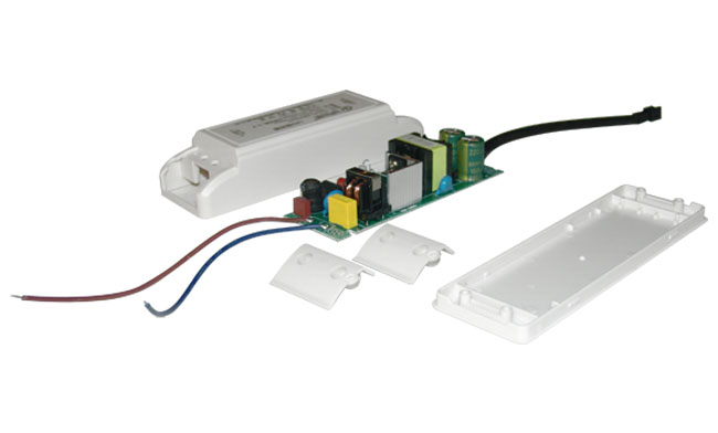 COB筒燈燈體保用5年，驅(qū)動保用2年，光源使用30000小時。