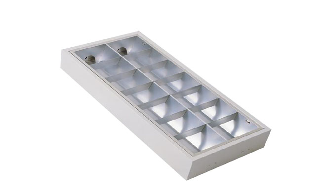 1.	華輝照明專業(yè)LED格柵燈盤廠家,產品有T8格柵燈盤，T5格柵燈盤，明裝格柵燈盤，暗裝格柵燈盤，是一家集研發(fā)、生產、銷售于一體的綜合性LED室內照明生產服務商。