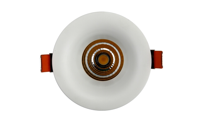 華輝照明專業(yè)生產(chǎn)LED筒燈，COB筒燈，全國行業(yè)領(lǐng)先，服務(wù)過全國各類工程達(dá)2000家。