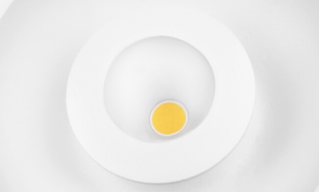 廣東筒燈，led筒燈，筒燈廠(chǎng)家，COB筒燈知名品牌華輝照明，公司產(chǎn)品通過(guò)3C、CE、UL、VDE等國(guó)內(nèi)外權(quán)威認(rèn)證。