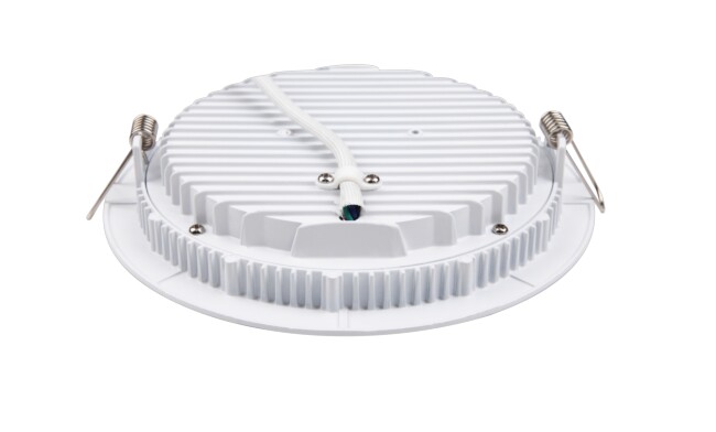 華輝照明成立于1987年，是一家專業(yè)生產(chǎn)面板燈,led面板燈,面板燈廠家,直發(fā)光面板燈，側(cè)發(fā)光面板燈的大型企業(yè)。