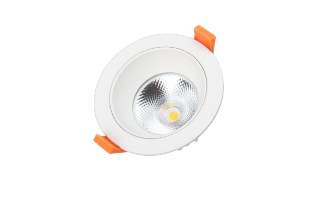 華輝照明專業(yè)生產(chǎn)LED筒燈，COB筒燈，全國行業(yè)領(lǐng)先，服務(wù)過全國各類工程達(dá)2000家。