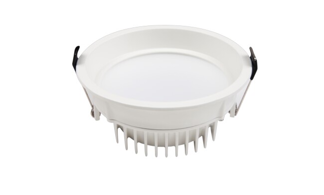 華輝照明LED筒燈驅(qū)動為恒流隔離外置驅(qū)動，便于安裝維護(hù)，與光源板實(shí)現(xiàn)完美匹配。