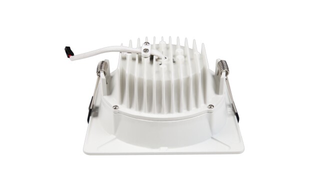 廣東筒燈，led筒燈，筒燈廠家，COB筒燈知名品牌華輝照明，公司產(chǎn)品通過3C、CE、UL、VDE等國內(nèi)外權(quán)威認(rèn)證。