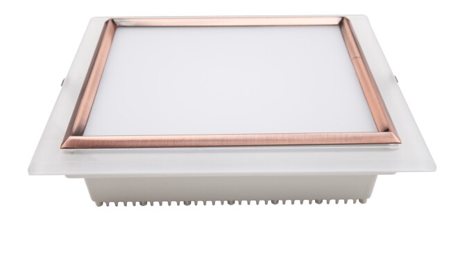 華輝照明LED筒燈驅動為恒流隔離外置驅動，便于安裝維護，與光源板實現完美匹配。