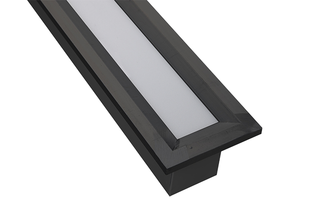 華輝照明產(chǎn)品有：LED辦公吊線燈,led面板燈,面板燈廠家,直發(fā)光面板燈，側(cè)發(fā)光面板燈高P無頻閃LED面板燈，光效均勻、柔和，無眩光。