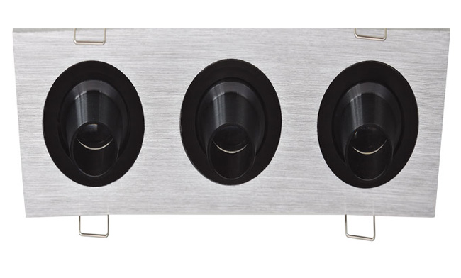 LED G03系列三頭(帶豬嘴)開孔151x50mm格柵射燈 LED G03系列三頭(帶豬嘴)開孔151x50mm格柵射燈